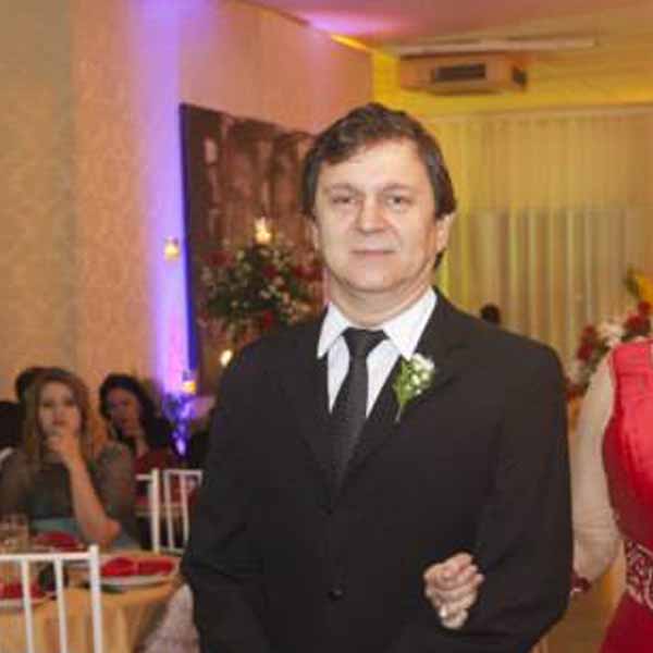 Carlos Schmidt celebra mais um ano de vida