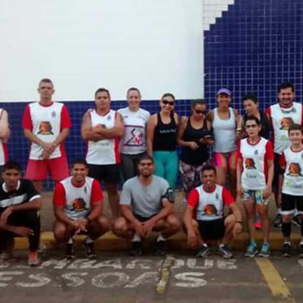 Equipe Paraguaçu Runners faz treino coletivo para participar do 1º PTC Night Run Music