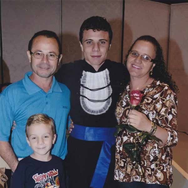Família morre em grave acidente na BR-153