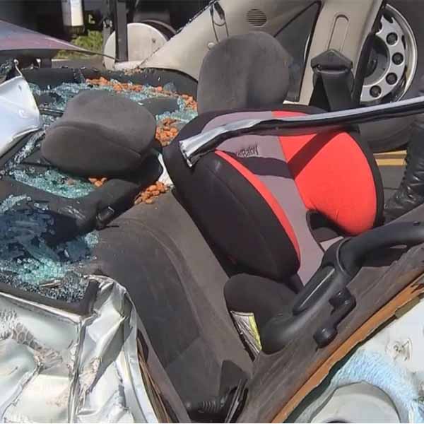 Criança na cadeirinha sai ilesa de acidente que deixou quatro feridos em rodovia de Oscar Bressane