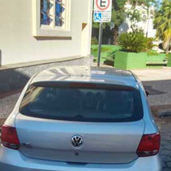 PM emite nota sobre veículos estacionados de forma irregular em Paraguaçu Paulista