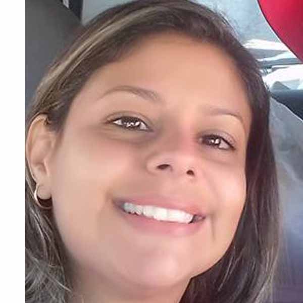 Cintia Moreira comemora mais um aniversário