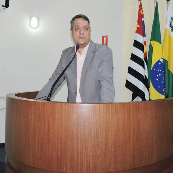 Ian Salomão busca recursos junto ao deputado federal Beto Mansur