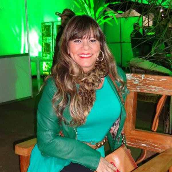Regina Nicolau comemora mais um aniversário