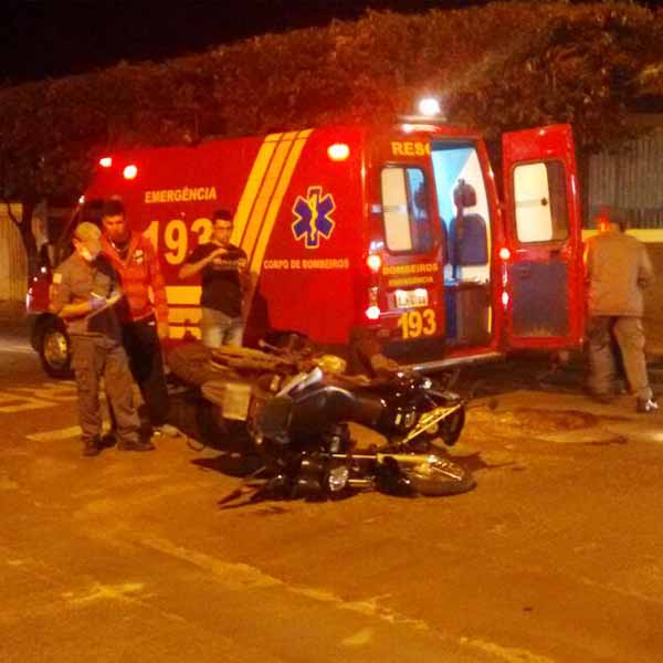 Três pessoas ficam feridas após colisão entre duas motos em Paraguaçu