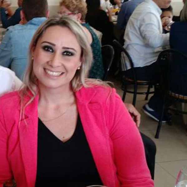 Danielle Brilhante apaga velinhas nesta sexta