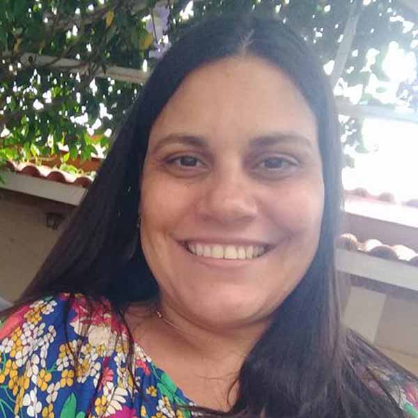 Daniela Janegitz comemora mais um aniversário