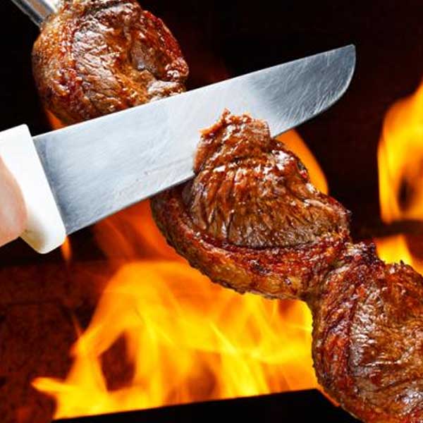 Domingo é dia de almoço especial no Brumado Restaurante & Churrascaria