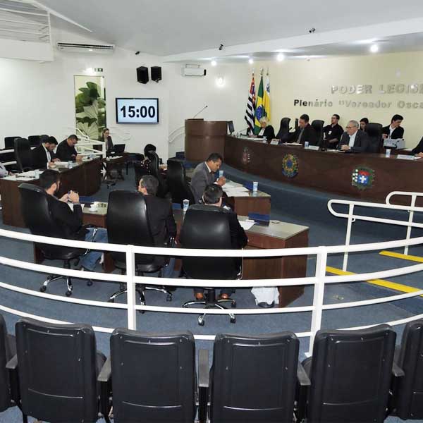 Câmara aprova projetos da Prefeita para auxílio do Projeto CARA e Lar do Idoso
