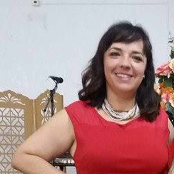 Juliana de Paula comemora mais um aniversário