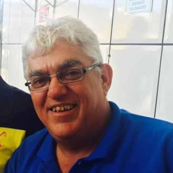 Amadeu Roça apaga velinhas nesta terça