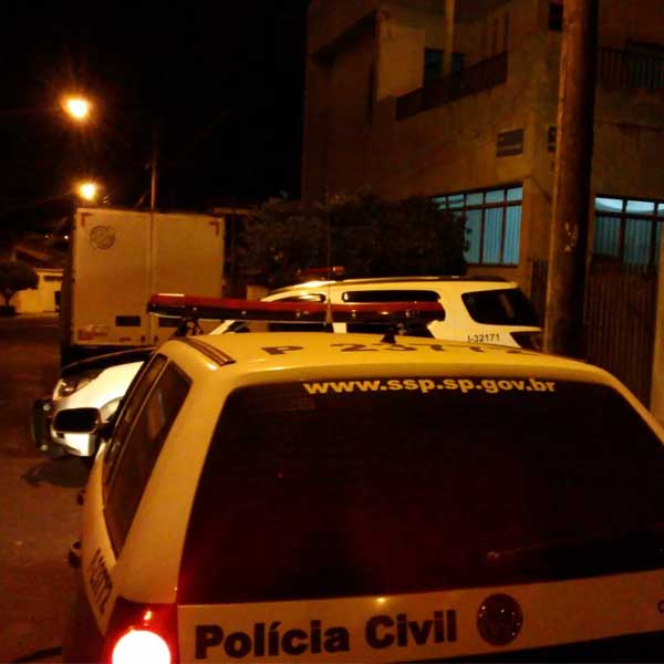 Homem é morto a facadas durante briga em casa de Assis