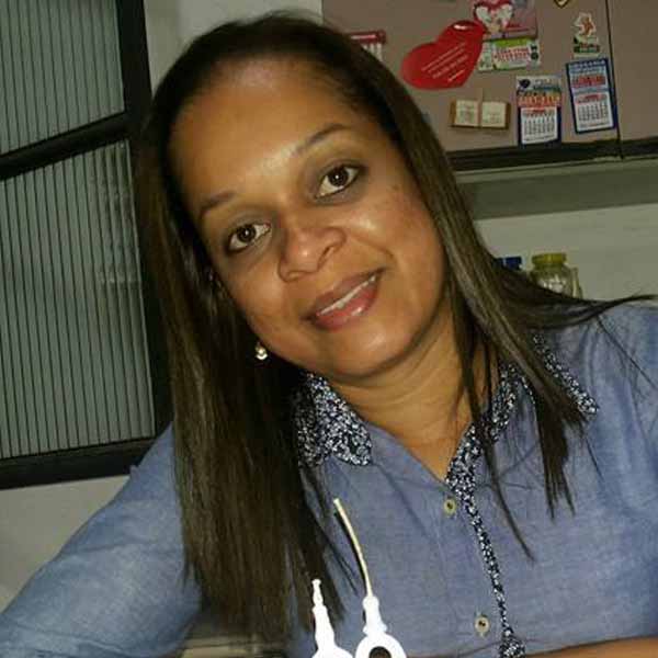Alba Regina comemora mais um aniversário