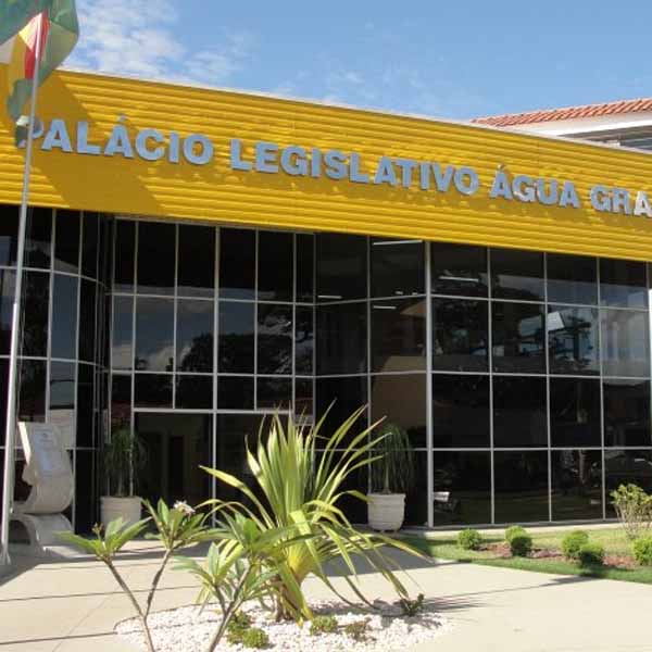 Câmara aprova projeto da Prefeita Almira Garms para manutenção de diversas atividades