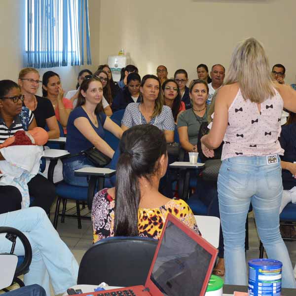 Oficina é realizada na Santa Casa para fortalecer a proteção legal ao aleitamento materno