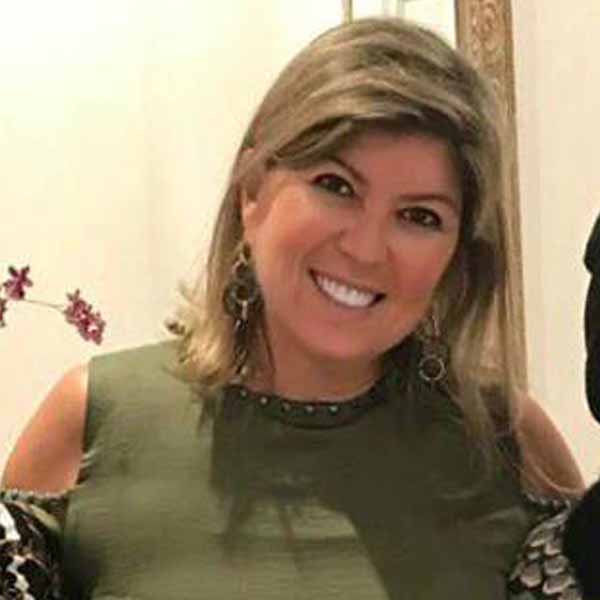 Denise Rodrigues apaga velinhas nesta quinta