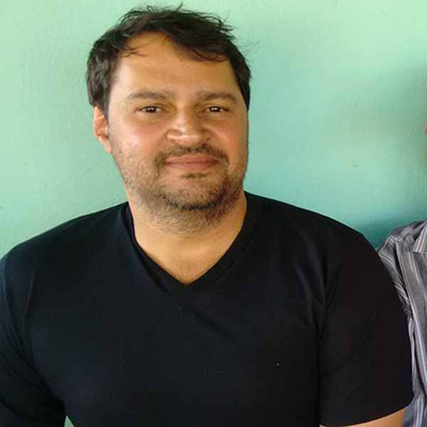 Valmir Tomazinho comemora mais um aniversário