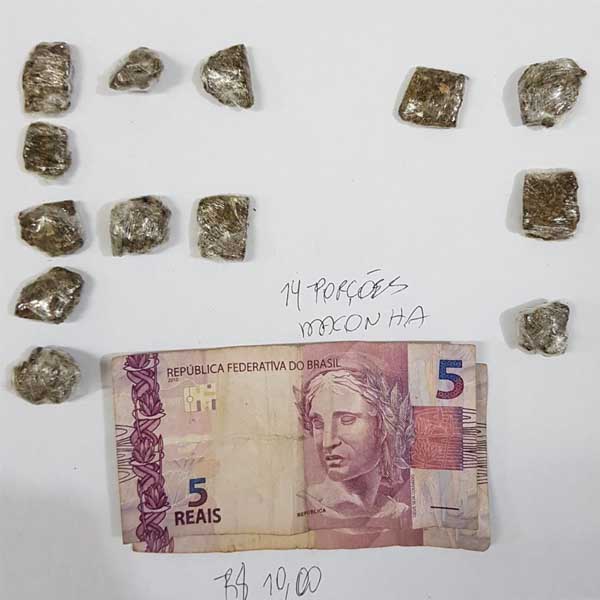 Jovem é preso após ser flagrado vendendo drogas em Paraguaçu Paulista