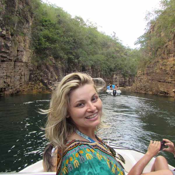 Suelen Gomes comemora mais um aniversário