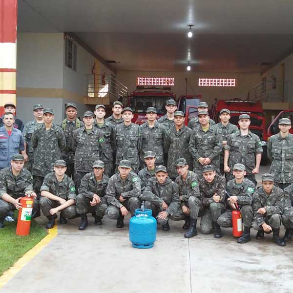 Atiradores do TG participam de treinamento no Corpo de Bombeiros