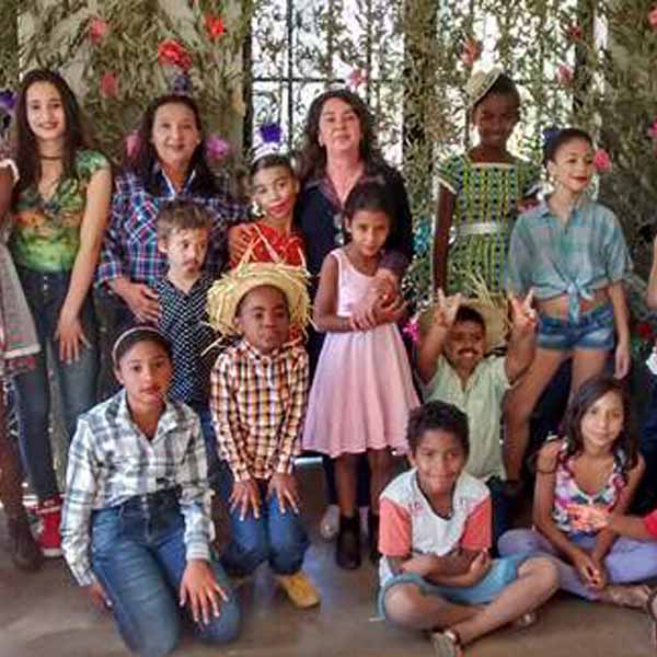 Projetos do CCCA realizam Festa Julina