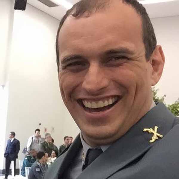Fábio Domingues apaga velinhas nesta terça