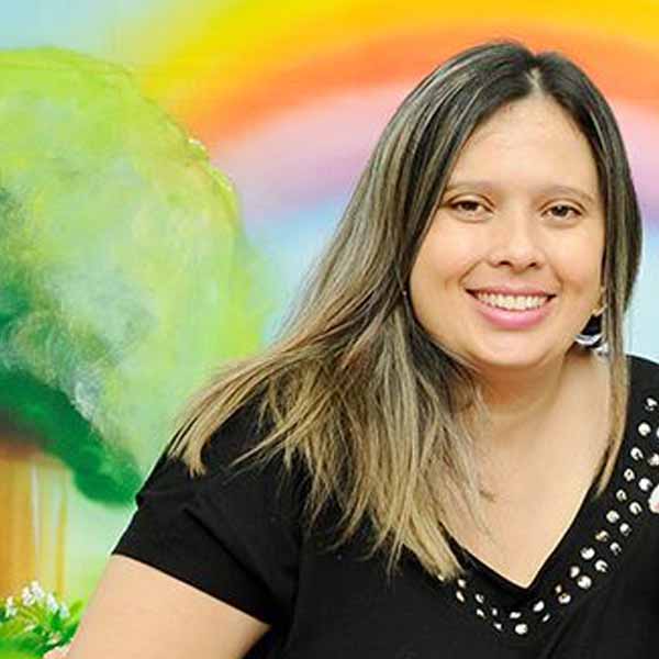 Isabel Aguilhar celebra mais um ano de vida
