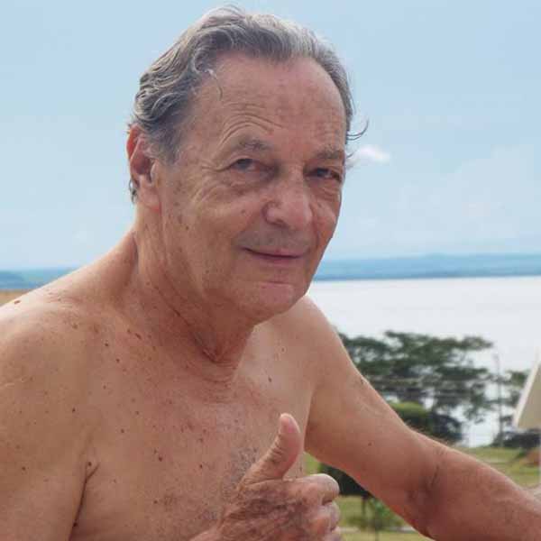Mario Antonio completa idade nova
