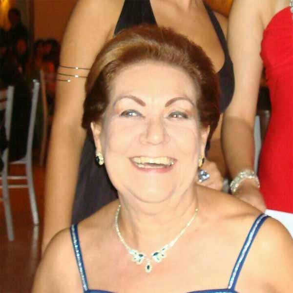 Clelia Lima celebra mais um ano de vida