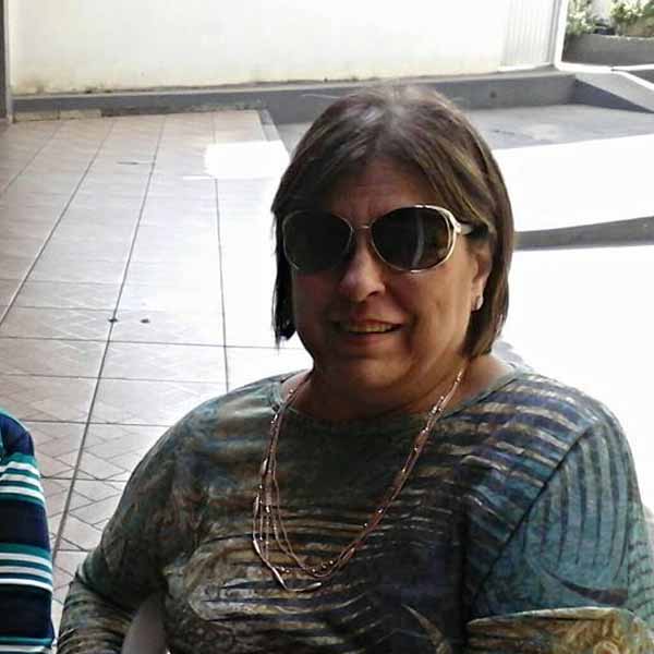 Enid Tosin completa idade nova