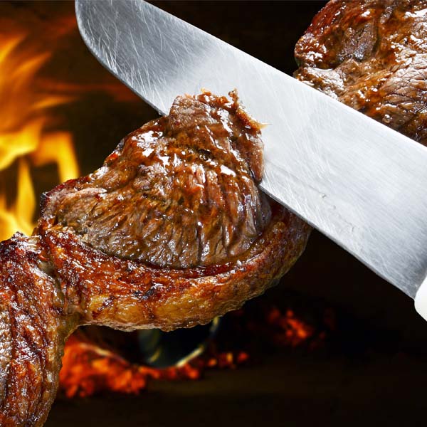 Domingo é dia de saborear o delicioso churrasco do Brumado Restaurante & Churrascaria