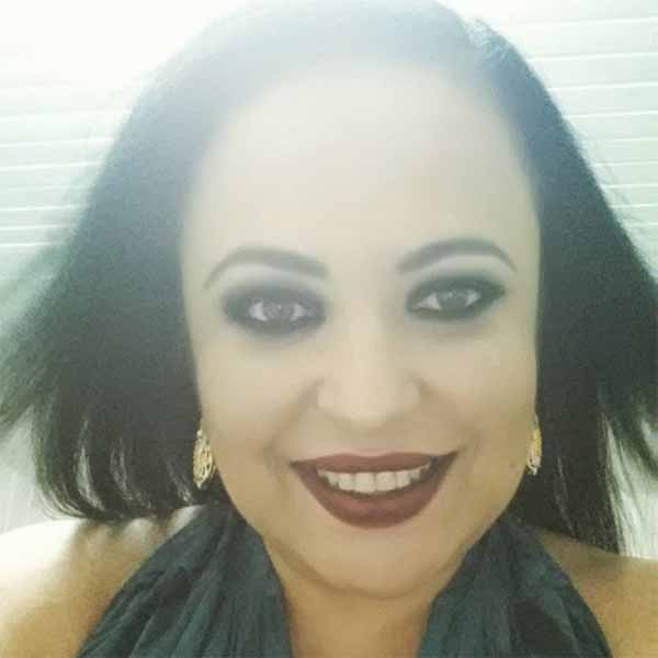 Adriana Miguel completa idade nova