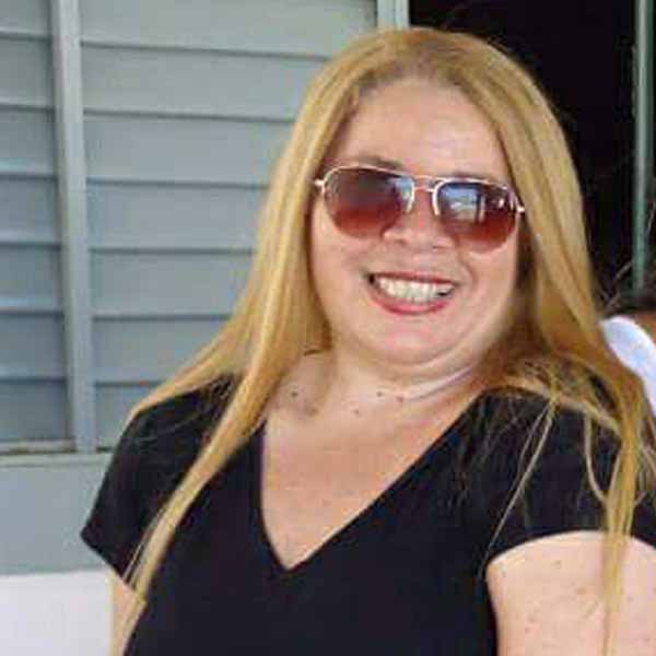 Rose Marques completa idade nova