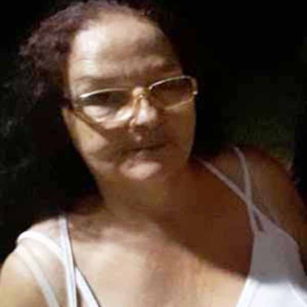 Mulher morre após se engasgar com morango em Paraguaçu Paulista