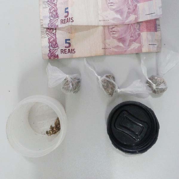 Denúncia faz acusado de traficar drogas ser preso na Barra Funda