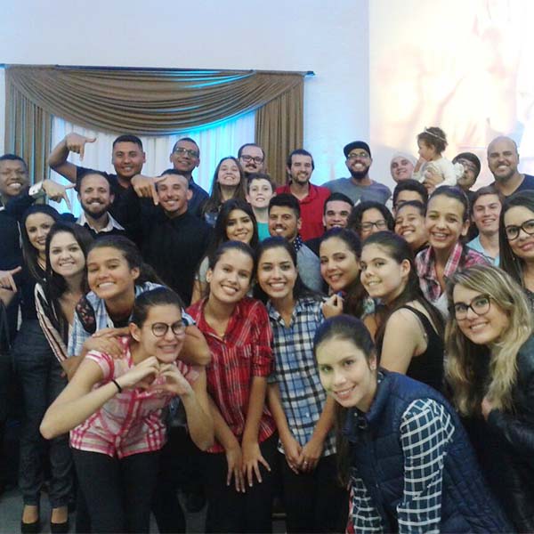 Igreja da Comunhão encerra comemoração de seu 15º aniversário com Encontro de Jovens