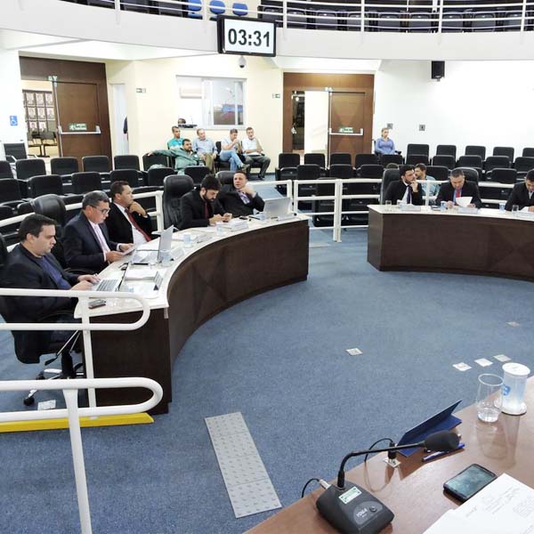 Vereadores fazem questionamentos à Prefeita Almira Garms, Guarda Municipal e Polícia Militar