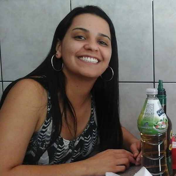 Ana Paula apaga velinhas nesta quinta