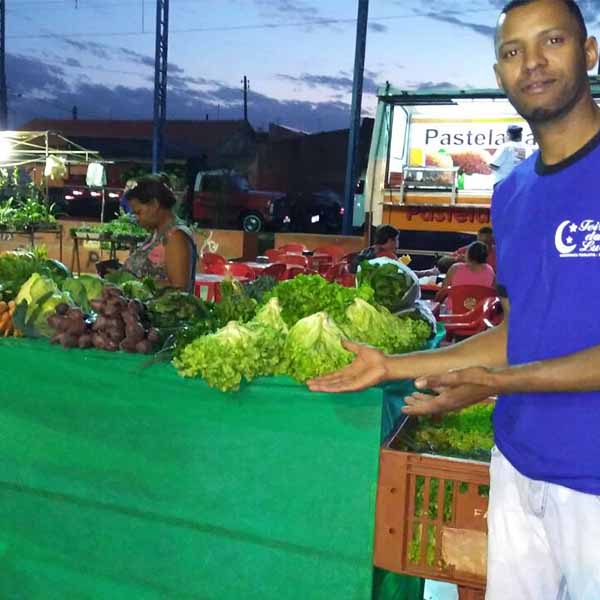 Feira da Lua acontece todas as quartas-feiras na Vila Gammon