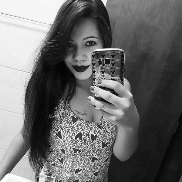 Josy Yoshida apaga velinhas nesta sexta