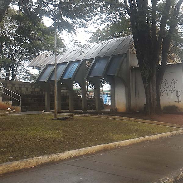 Três jovens roubam lanchonete no centro de Paraguaçu Paulista