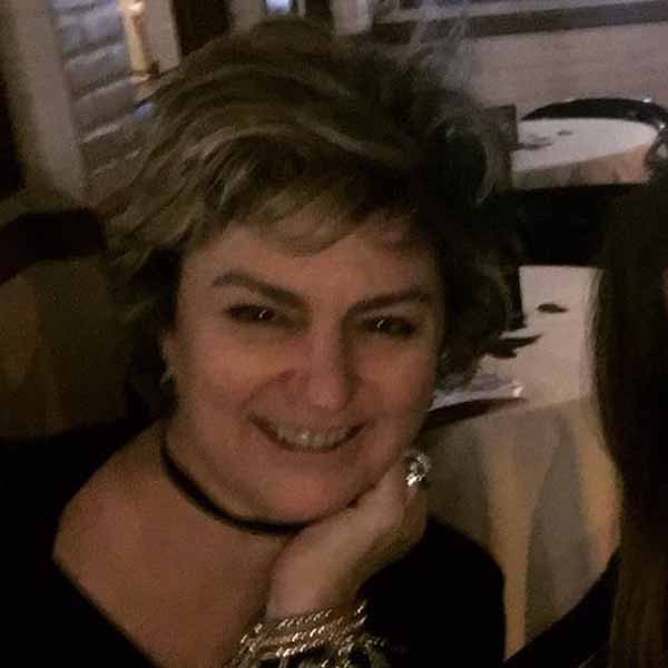 Marisa Fiori comemora mais um aniversário