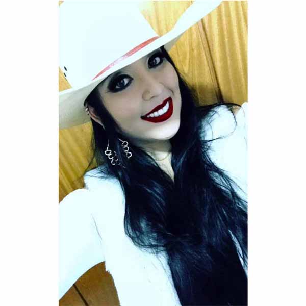 Jaqueline Tuzaki apaga velinhas nesta terça