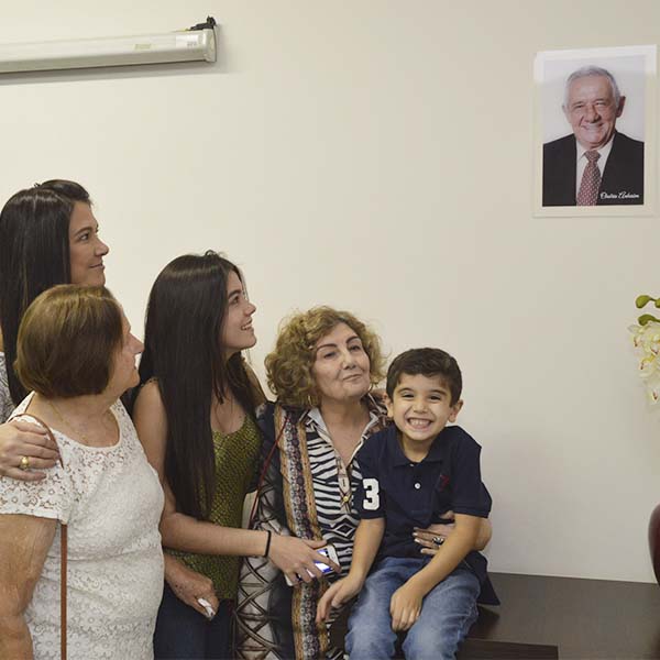 Sala em homenagem ao vereador Onório Anhesim é inaugurada na Câmara
