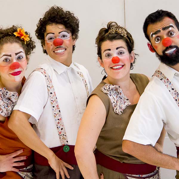 Neste domingo tem teatro na Praça da Matriz