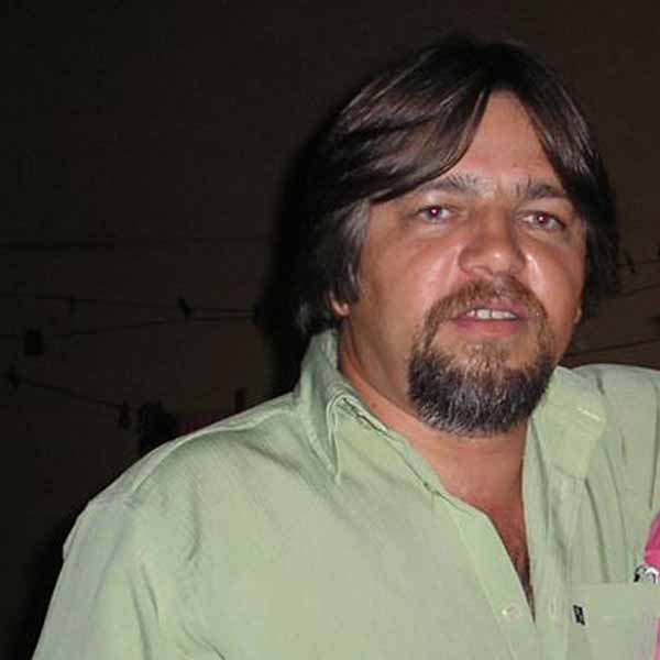 José Eduardo celebra mais um ano de vida
