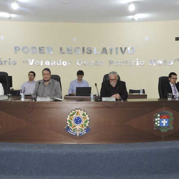 Câmara aprova projetos da prefeita Almira para abertura de créditos