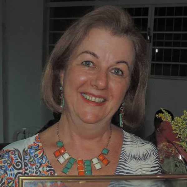 Elizabeth Wirgues comemora mais um aniversário