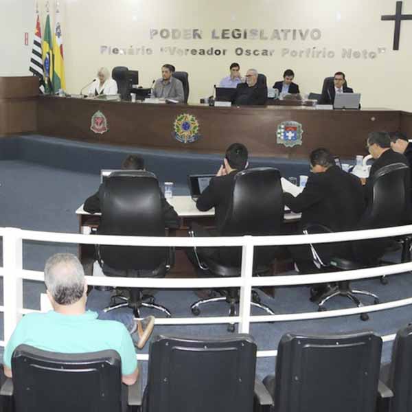 Câmara rejeita projeto da Prefeita que atualizaria ITR