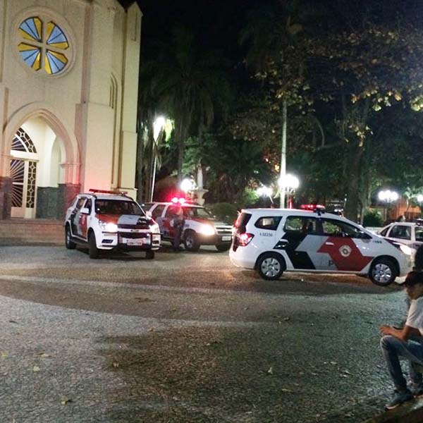 Departamento de Trânsito faz Operação na Praça 9 de julho